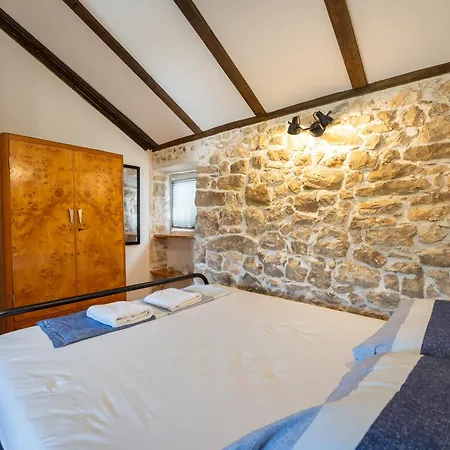 Holiday home Kuca Za Odmor Nikola Zadar